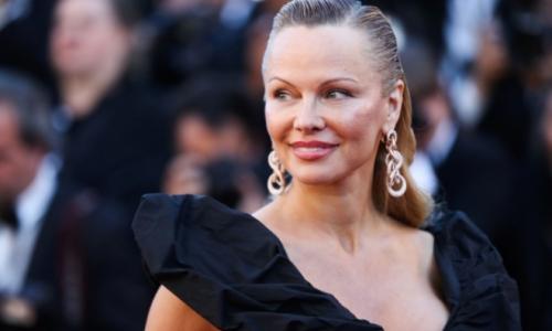 Известная актриса пожаловалась на унылый опыт группового секса